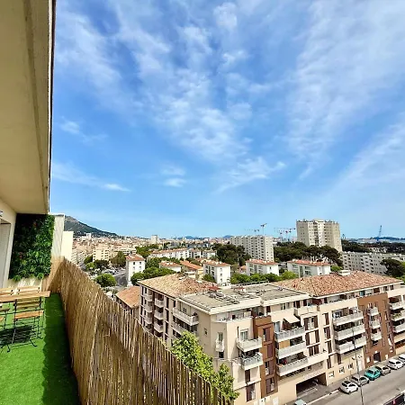 Appartement Spacieux - Terrasse - Vue & Rade